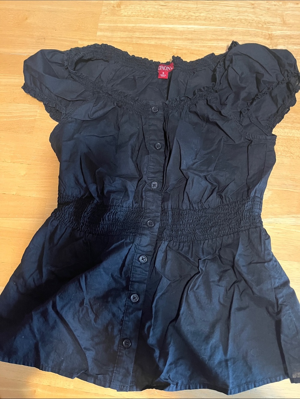 Merona Black Button-Front Peplum Top Women’s Small cap sleeve